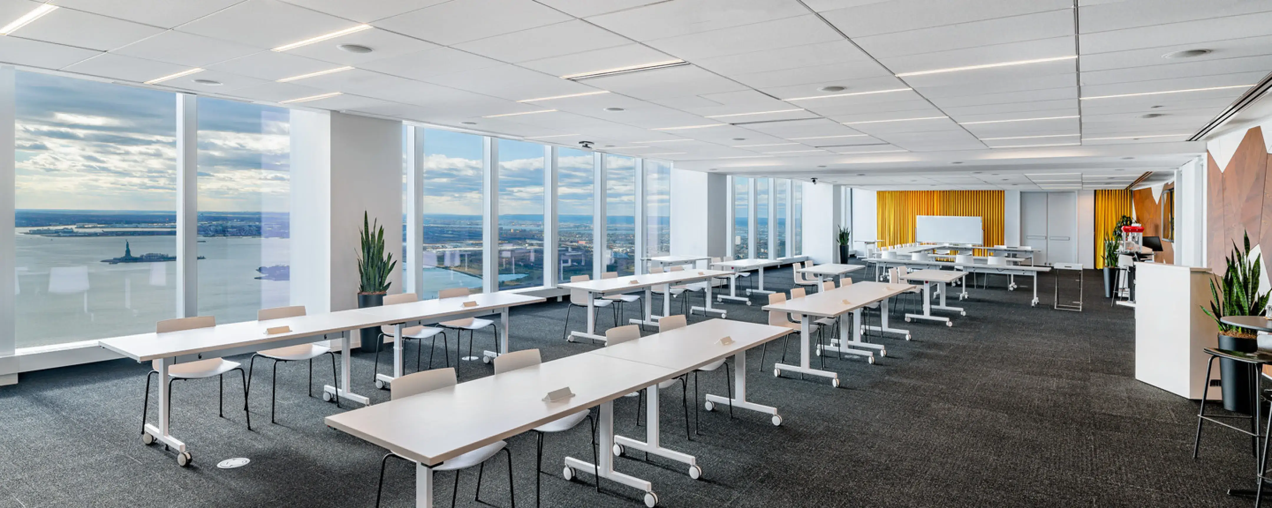 825 Third Avenue Conference Space